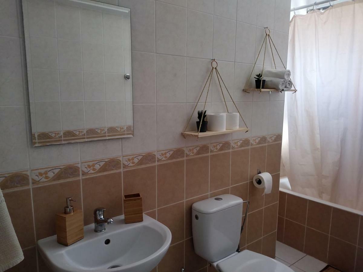 Top Seaview Apartment In 佩亚 外观 照片